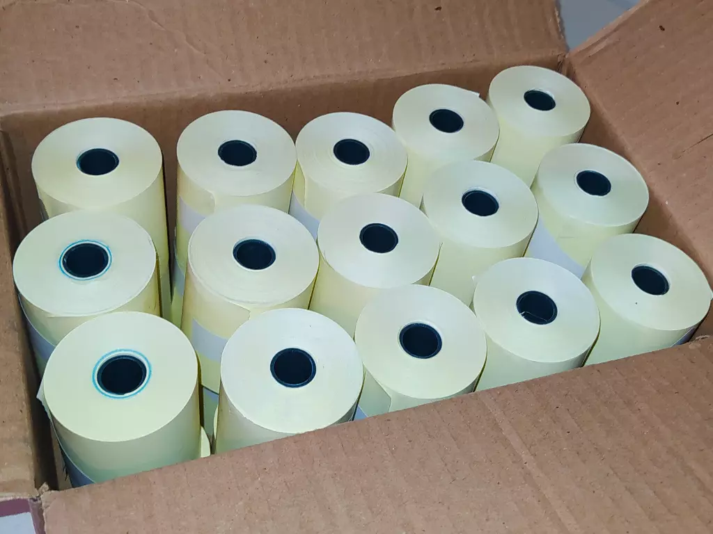 Bobina Térmica 80x30 Amarelo Cx 30 Rolos Bobina Térmica 80x30 Amarelo Cx 30 Rolos 1
